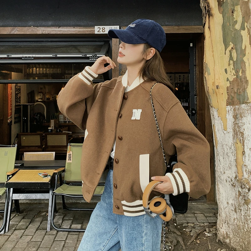 美拉德咖色棒球服外套女春季2025新款设计感小个子独特超好看上衣