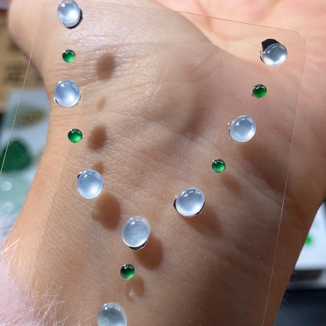 定制翡翠未镶嵌翡翠5.4×3.3