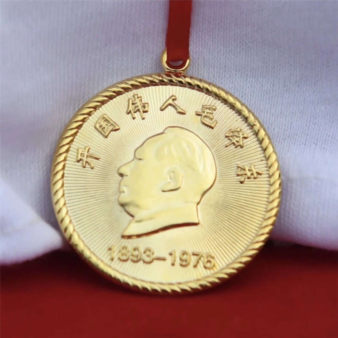 新款毛爷爷头像项链吊坠直径3.2CM金色圆形红绳送友男女装饰挂件