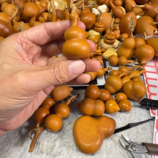 兰***葵蓝葵的一把小八宝葫芦蓝盔的