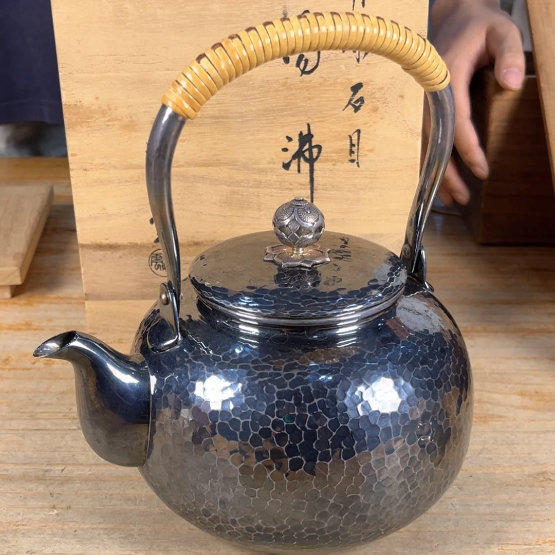 纯银。