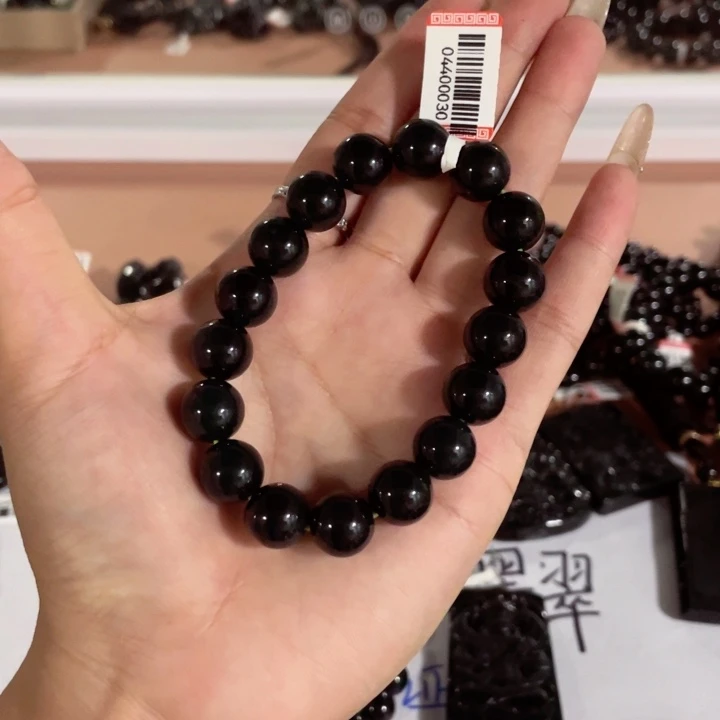 翡翠未镶嵌颈饰不*翁手串