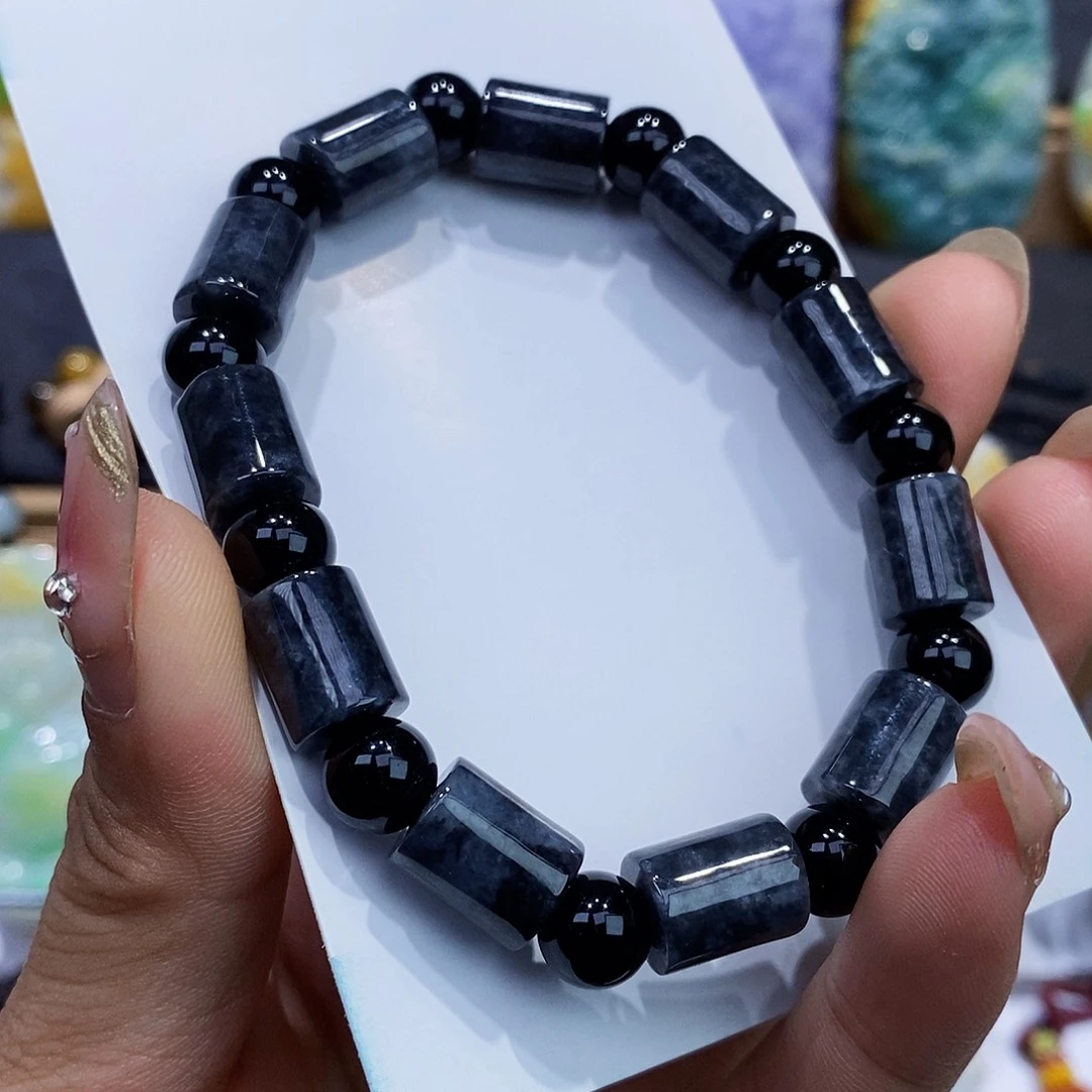 翡翠未镶嵌颈饰翡翠A货一物一证