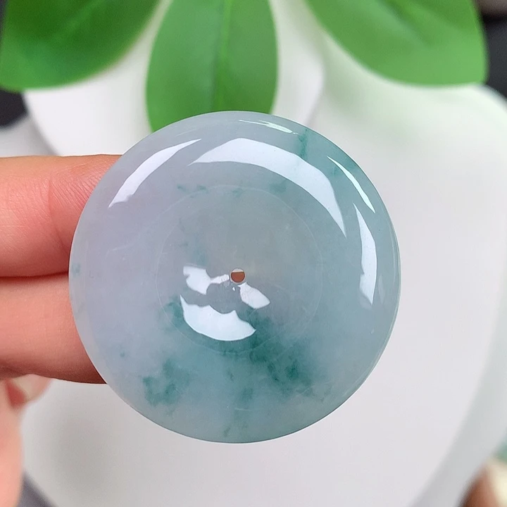 翡翠未镶嵌颈饰平安扣 35.6x6.5mm