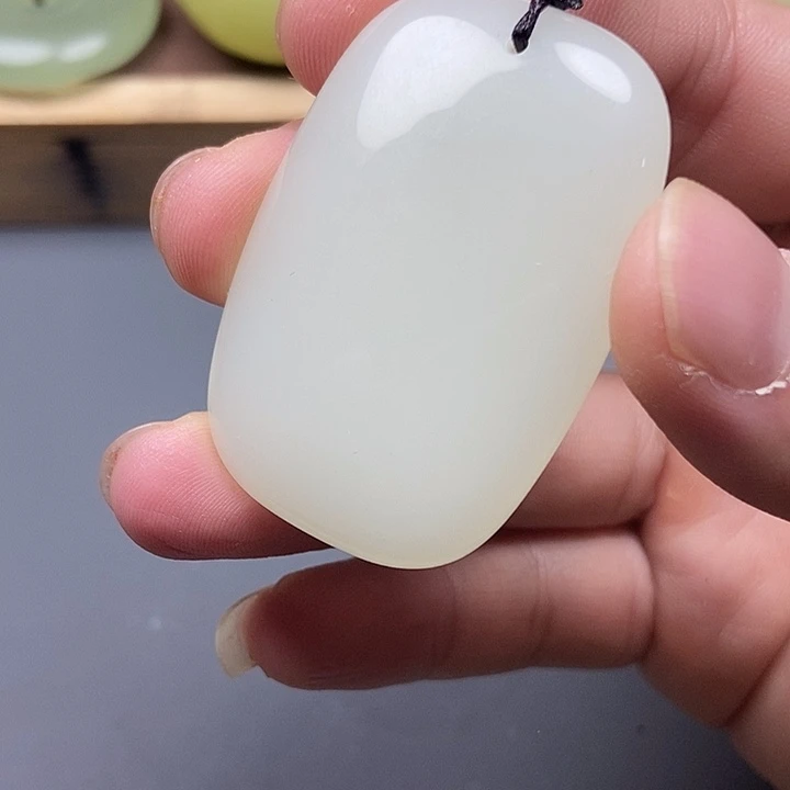 和田玉（糖玉）未镶嵌颈饰