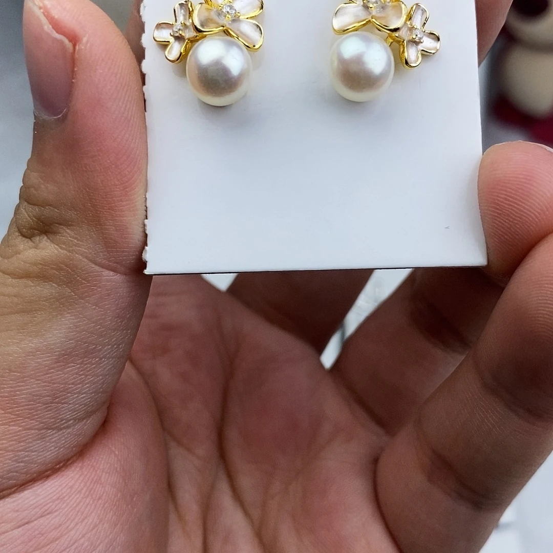 未镶嵌耳饰淡水珍珠