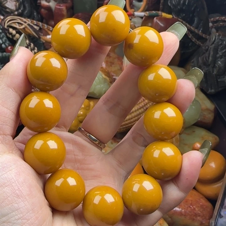 透闪石质玉未镶嵌珠宝奇石