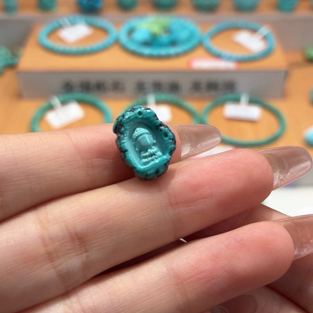 绿松石未镶嵌珠宝奇石原皮无相佛