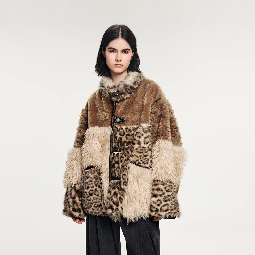 UOOYAA/乌丫「奇幻精灵」双面两穿毛绒拼接外套UY25442W119149