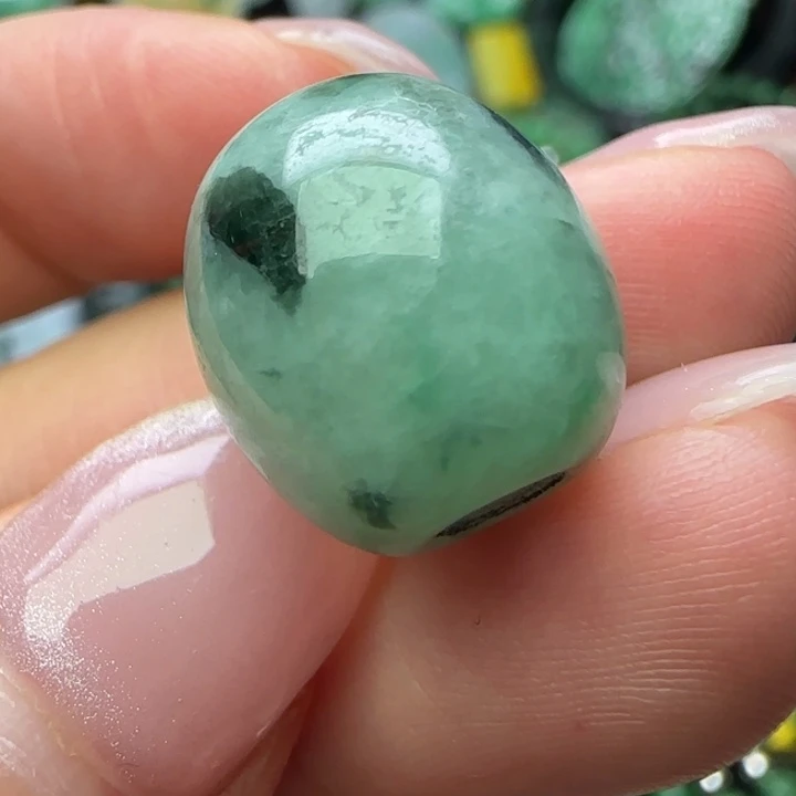 翡翠未镶嵌颈饰天然A货12