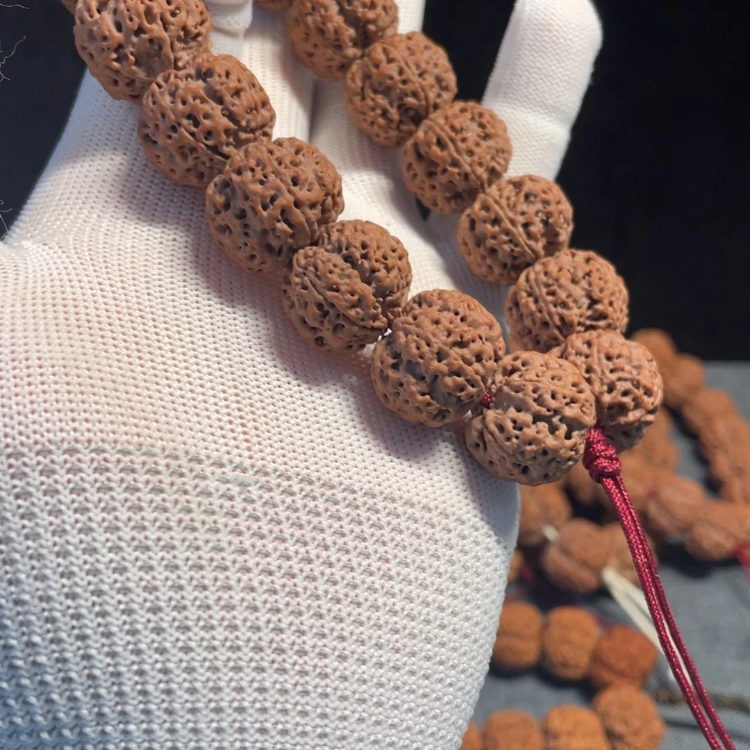 岁***新金刚菩提手串老蜂王