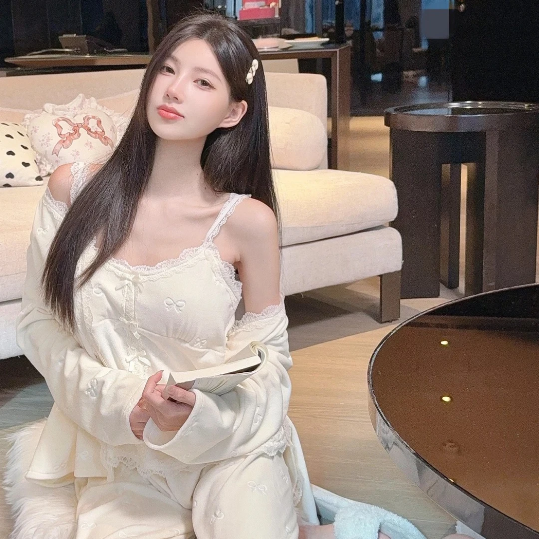 【大苗专属】带胸垫三件套海岛绒薄绒睡衣女冬吊带长袖长裤家居服