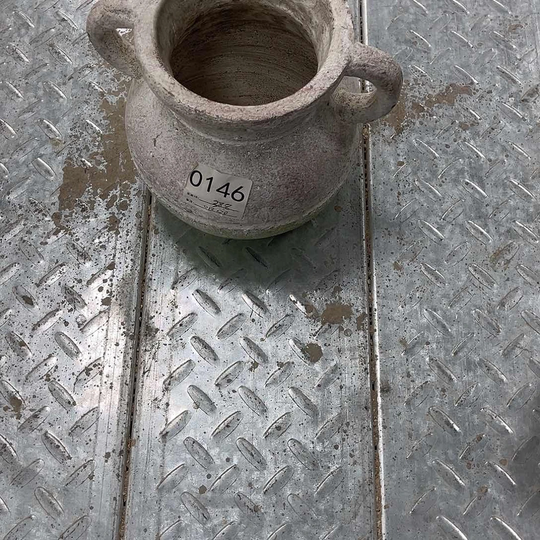 双耳花盆复古做旧风格