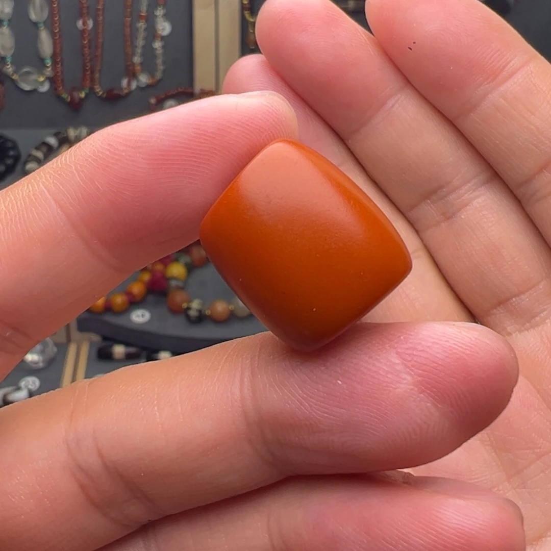 琥珀未镶嵌裸石蜜蜡