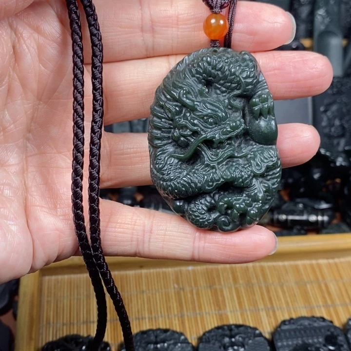 和田玉（青玉）未镶嵌颈饰