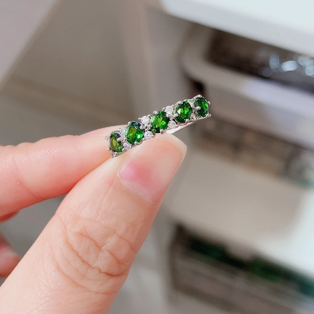 银S925镶嵌透辉石戒指