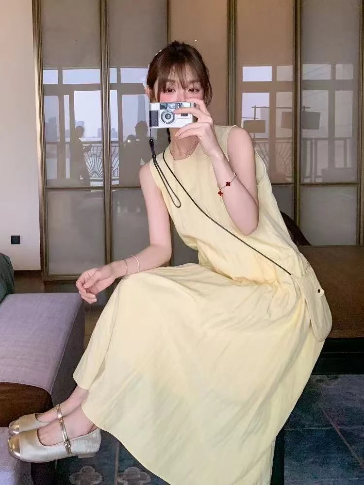 小雅姐姐 夏季新款设计感独特减龄连衣裙IY61