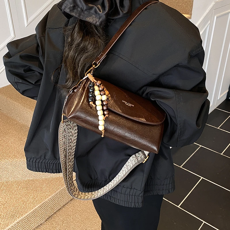 法式小众复古小包包女简约休闲日常百搭枕头包小方包单肩斜挎包