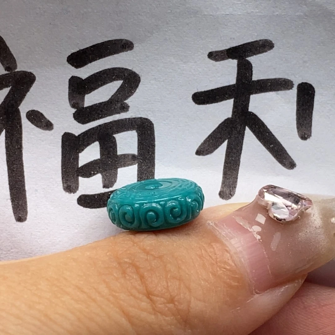 绿松石未镶嵌颈饰