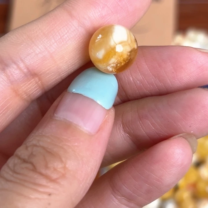 未镶嵌蜜蜡裸石11.6mm一个