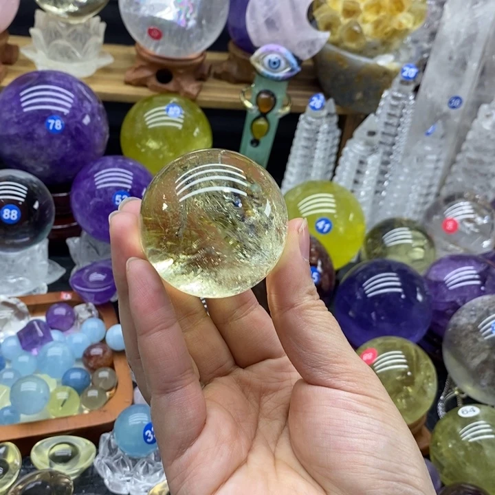 石材天然黄水晶球