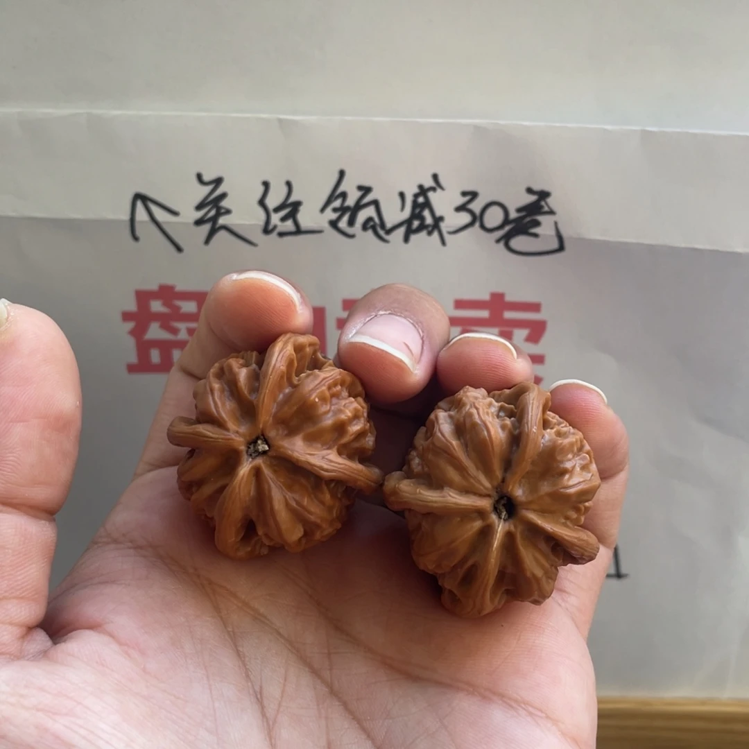 文玩核桃把件A182玉玺四棱4.0-3.7-3.7已打底有修