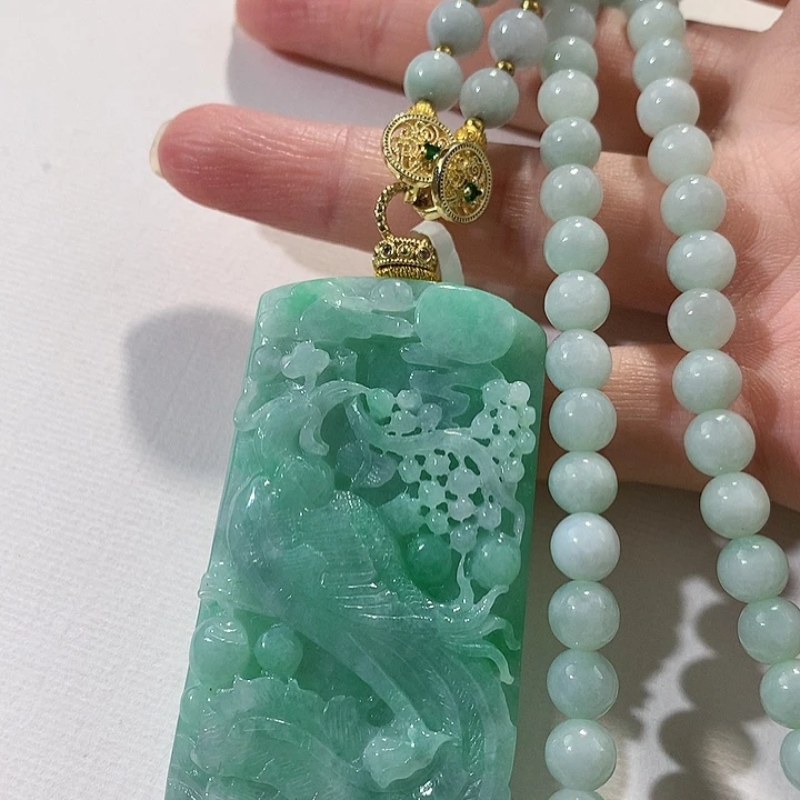 翡翠未镶嵌颈饰翡翠吊坠