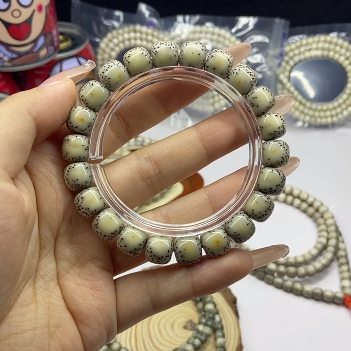 吊坠星月菩提彦***秋Aaaaaa9