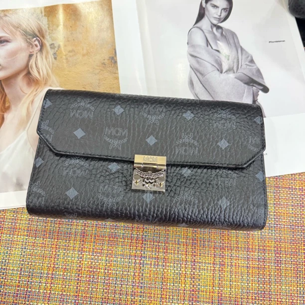 99新 MCM 大麦中古/mcm黑色信封链条斜挎包/