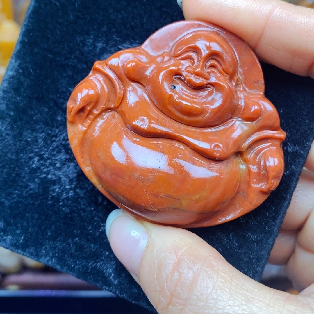 未镶嵌石英质玉（黄龙玉）颈饰