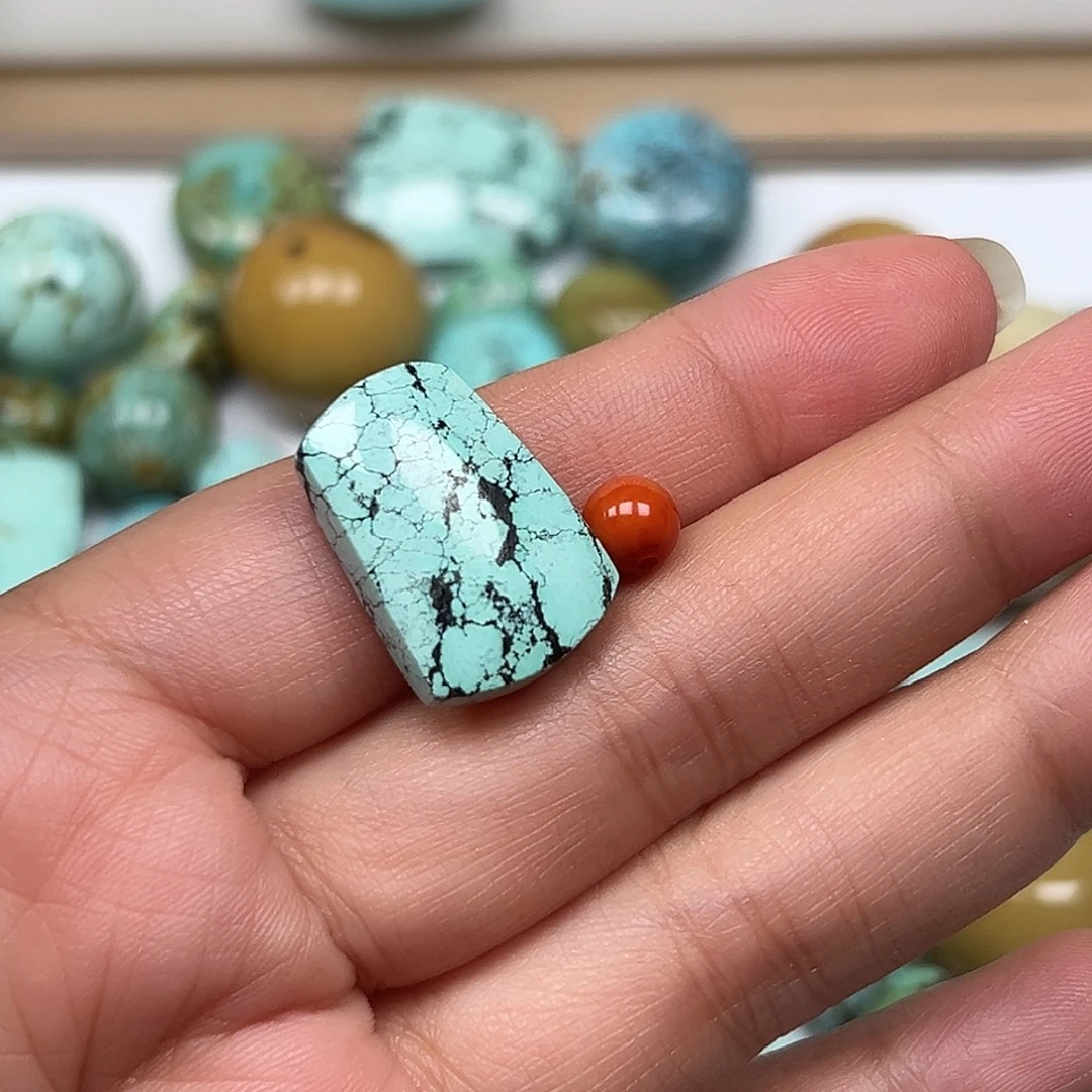 南红玛瑙未镶嵌珠宝奇石