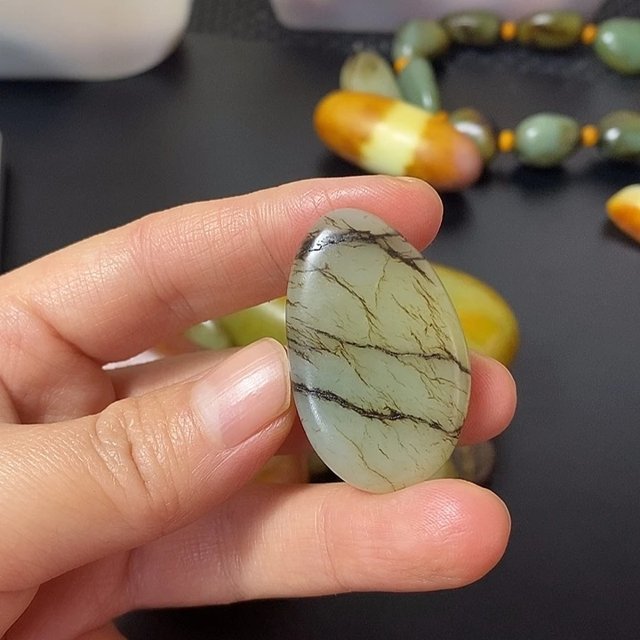 胡***和田玉（糖玉）未镶嵌挂件