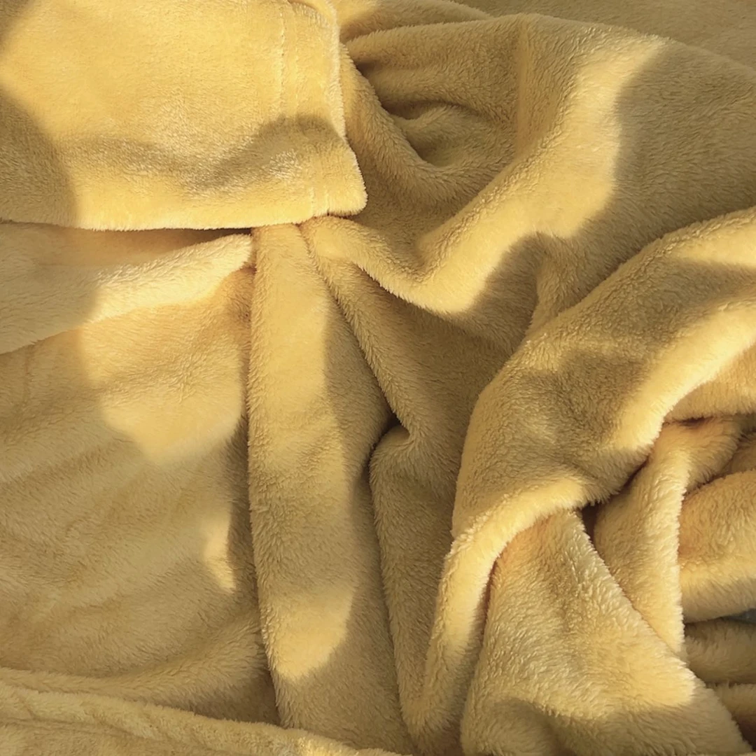 【闪购商品】黄毛毯