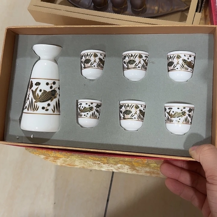 主人杯一个，瓷。。。。。