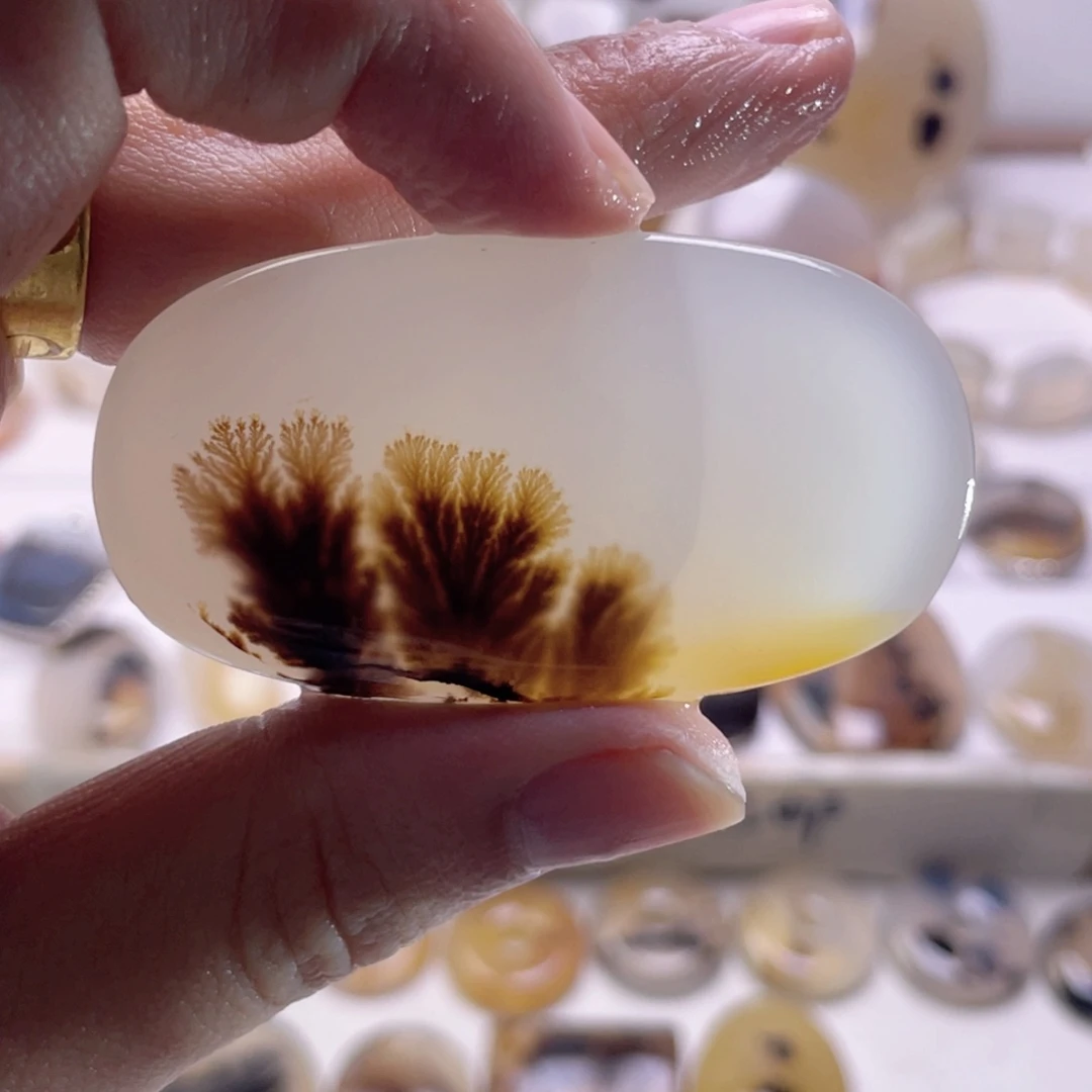 玛瑙/玉髓未镶嵌珠宝奇石