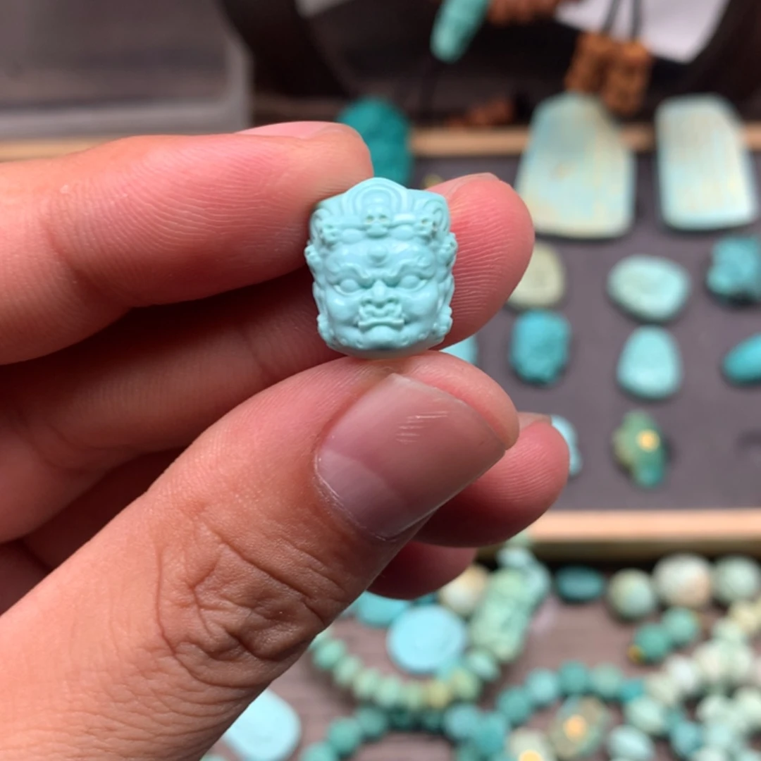 绿松石未镶嵌雕刻