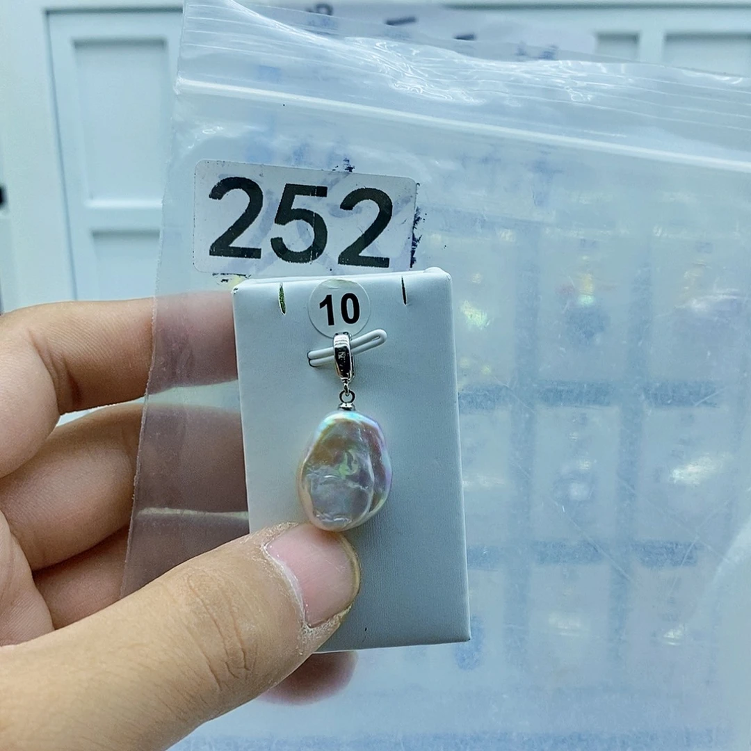 合金颈饰淡水珍珠