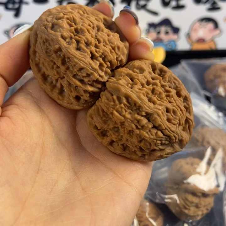 吊坠桃核41南疆石300