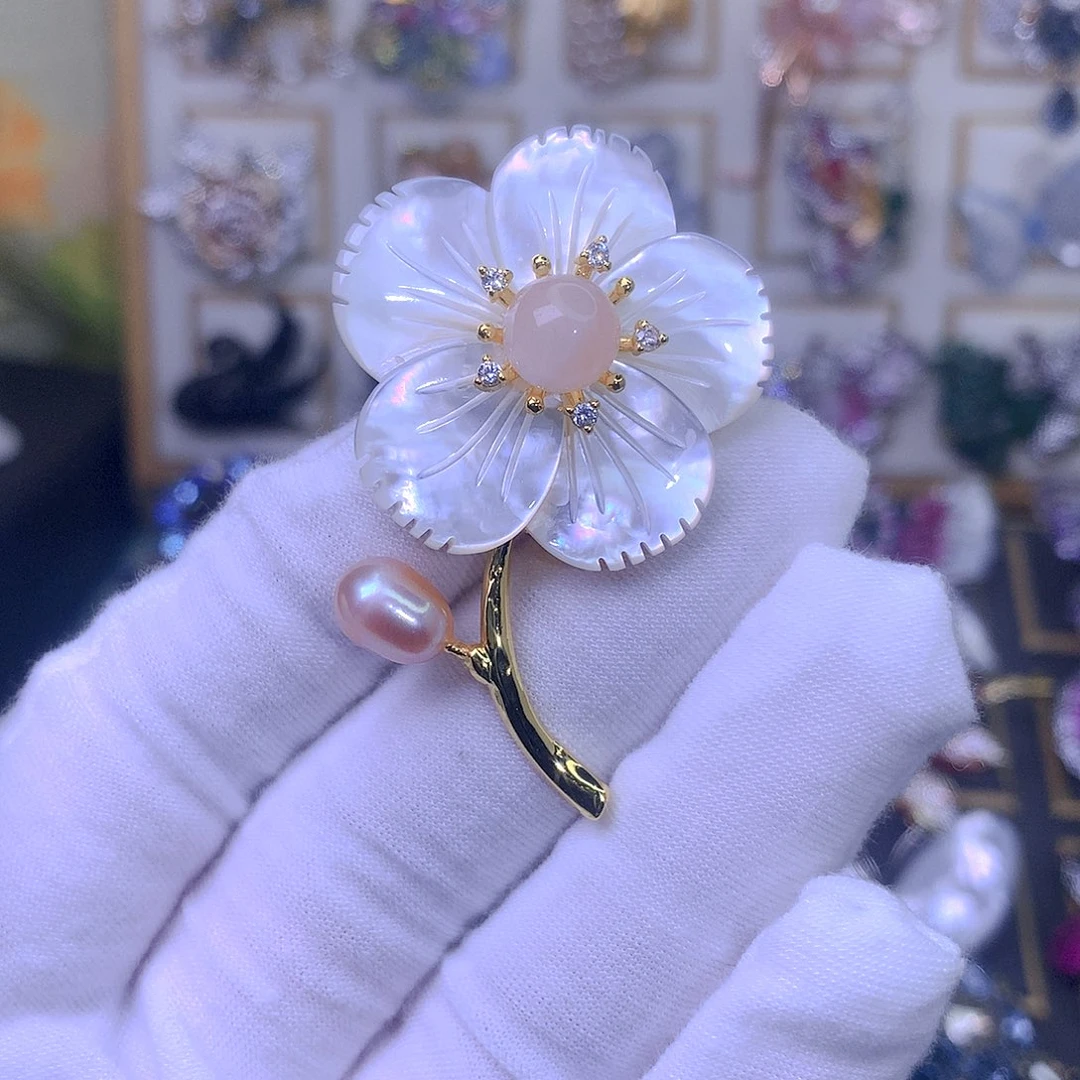 合成立方氧化锆铜胸针胸花