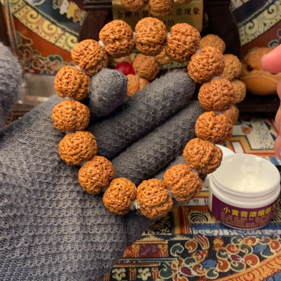 金刚菩提吊坠6****?21爆肉蜂王