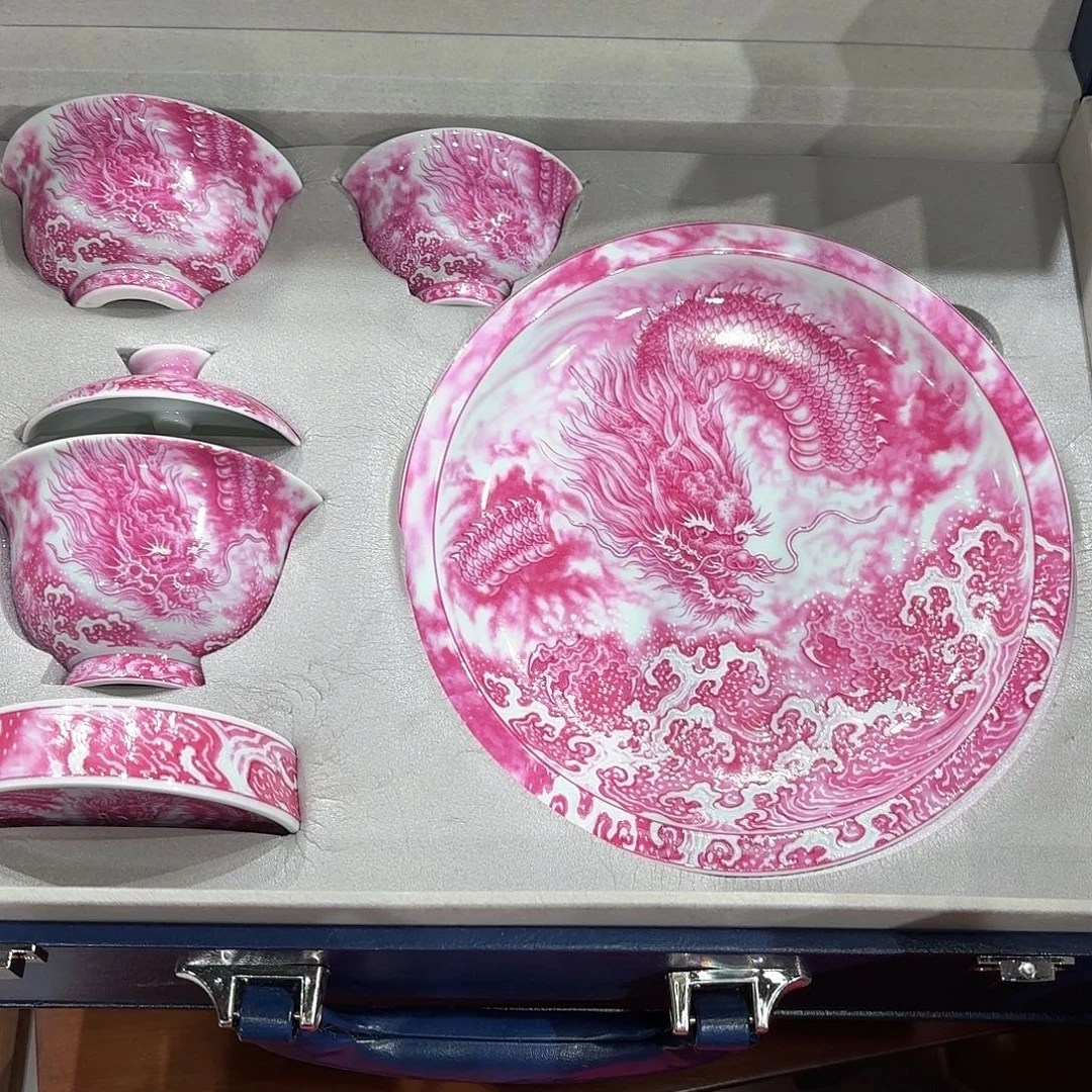 瓷片景德镇瓷器精品陈列