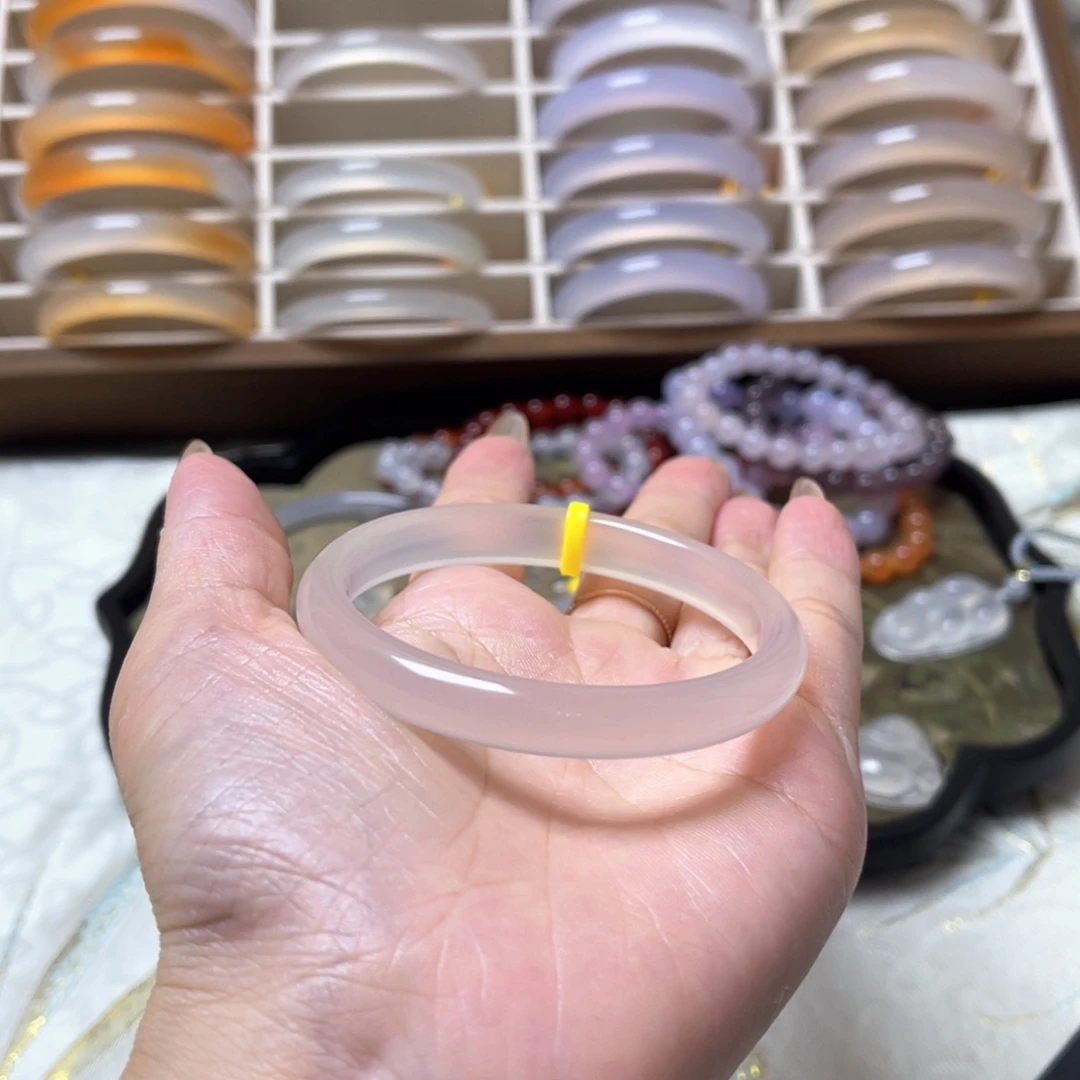 忧***思玛瑙/玉髓手镯未镶嵌