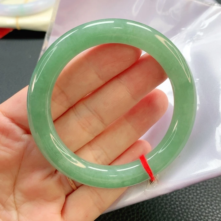 翡翠手镯未镶嵌54.6圆