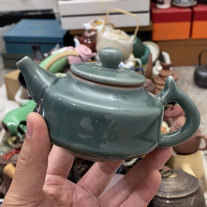 陶瓷艺术品及陶瓷壶