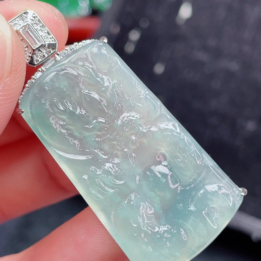 翡翠颈饰未镶嵌480，