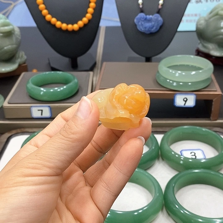 秋***叶未镶嵌手镯东陵石