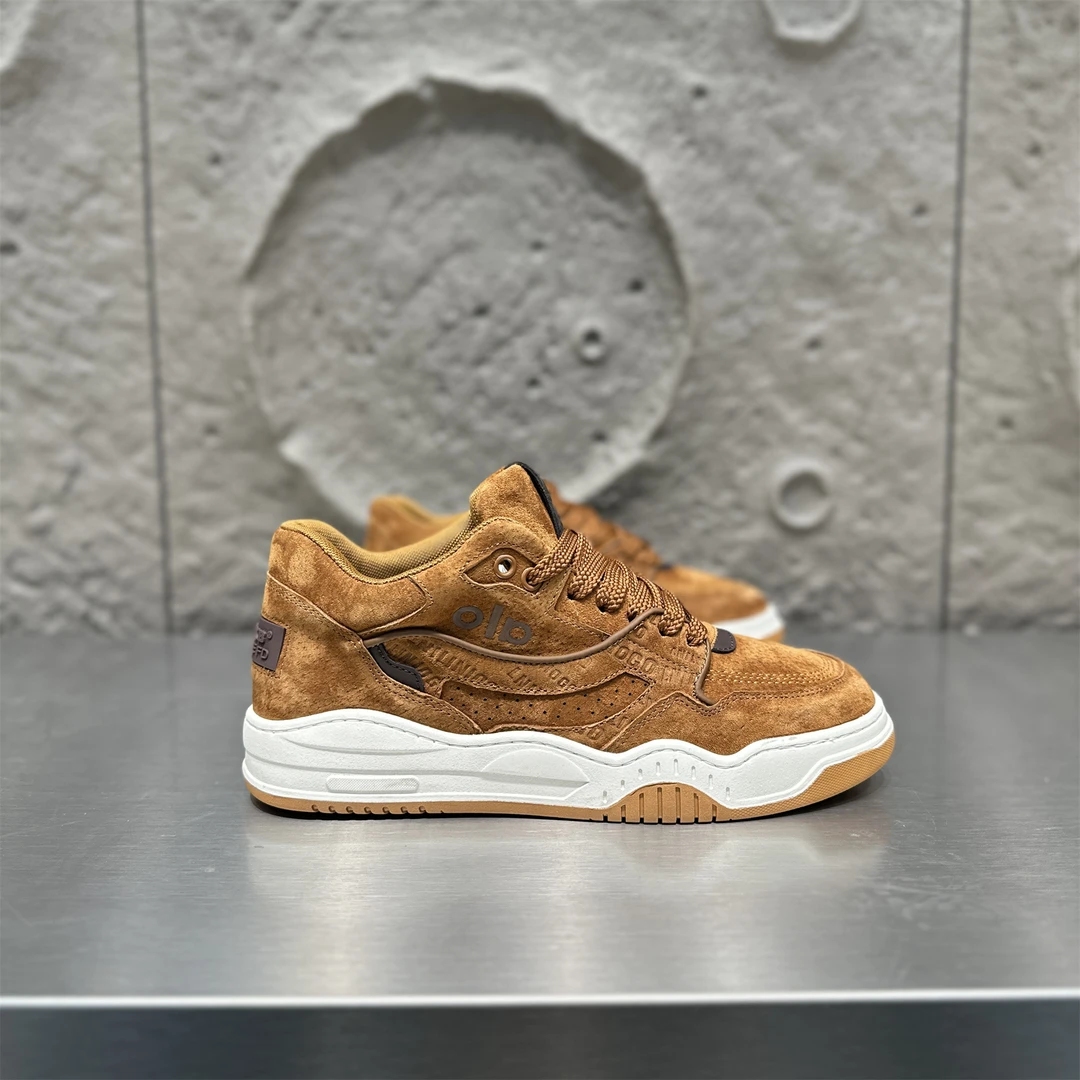 潮鞋男士板鞋2025秋季新款轻奢时尚休闲鞋透气舒适潮流休闲风板鞋