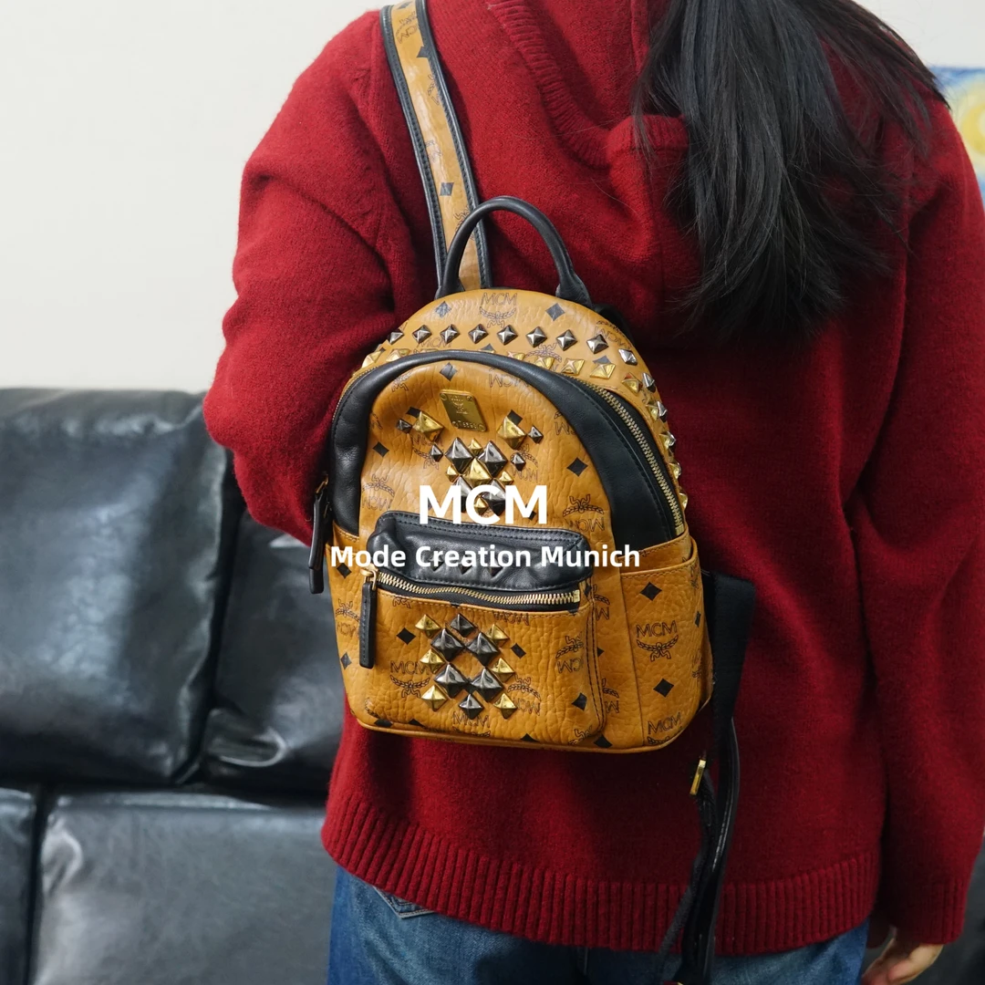 95新 MCM 干邑色双肩包/FYSD01720547/0547