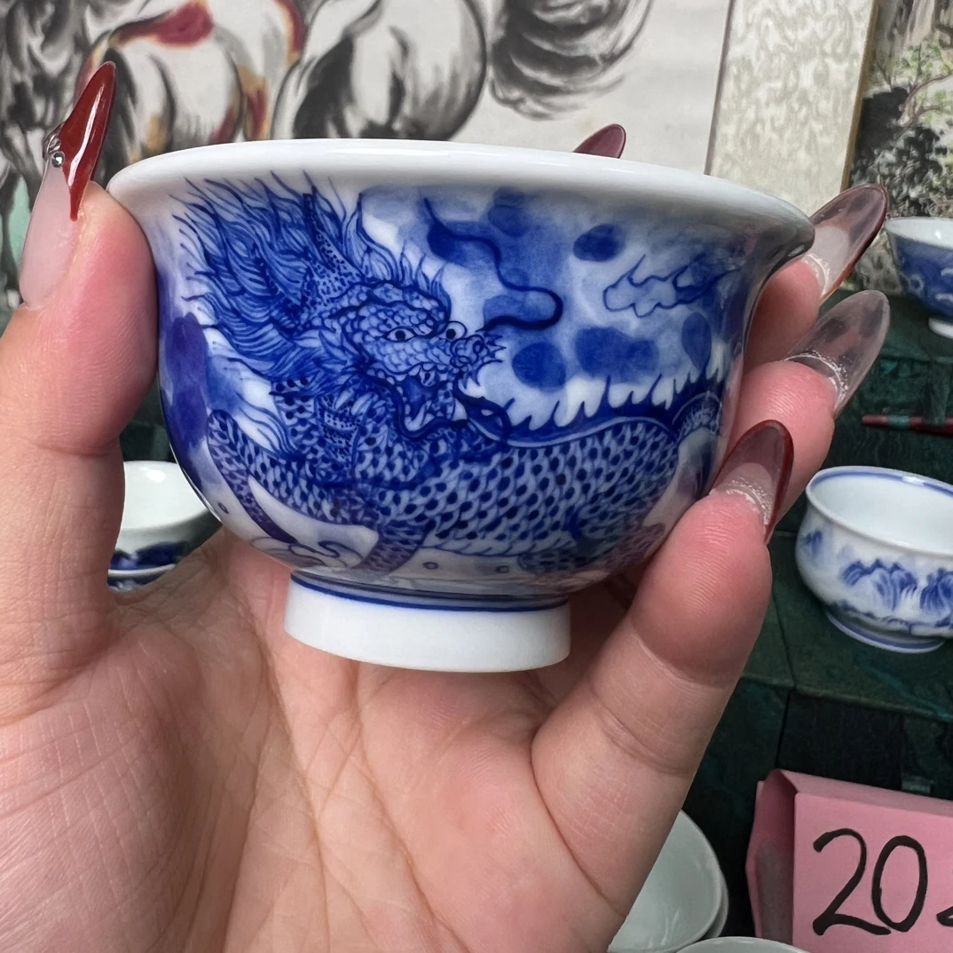 手绘青花瓷高端主人杯麒麟瑞兽纹柴窑