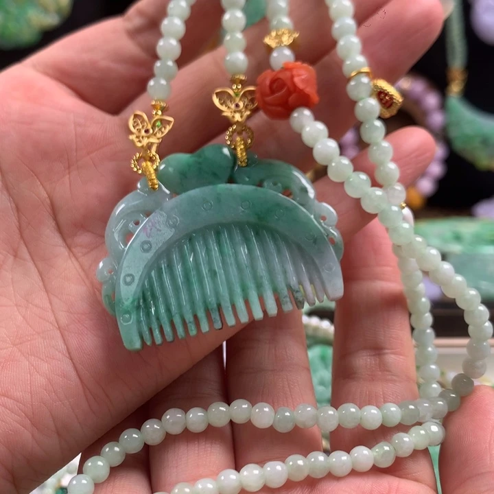 翡翠未镶嵌颈饰吊坠